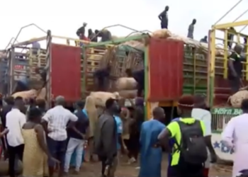 ‘Poor roads crippling our business’ – Onion traders at Adjen Kotoku cry for help.